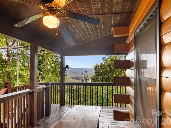 355 Oak Ridge Lane , Whittier, NC 28789