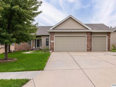 20227 Crystal Avenue, Gretna, NE 68028