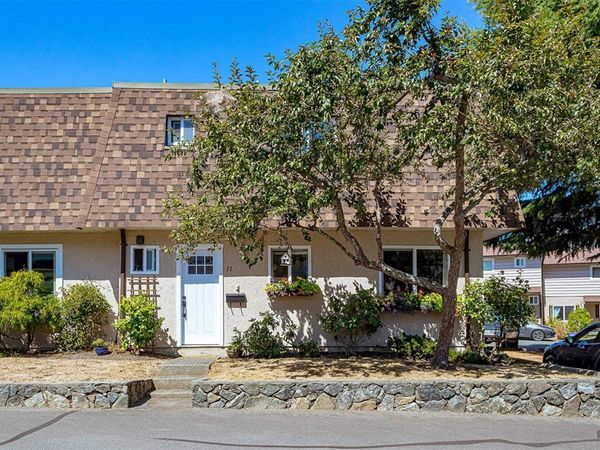 7675 East Saanich Rd, Unit #11, Central Saanich, BC V8M 1L9