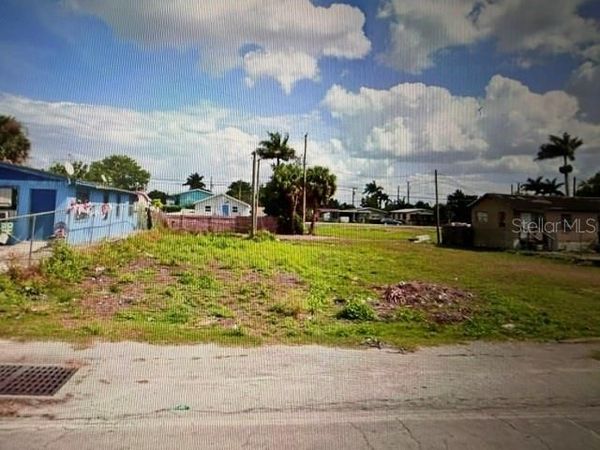 521 SW 5TH STREET , BELLE GLADE, FL 33430
