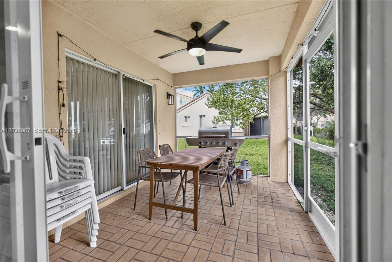 1509 Sunset Way, Weston, FL 33327 Photo
