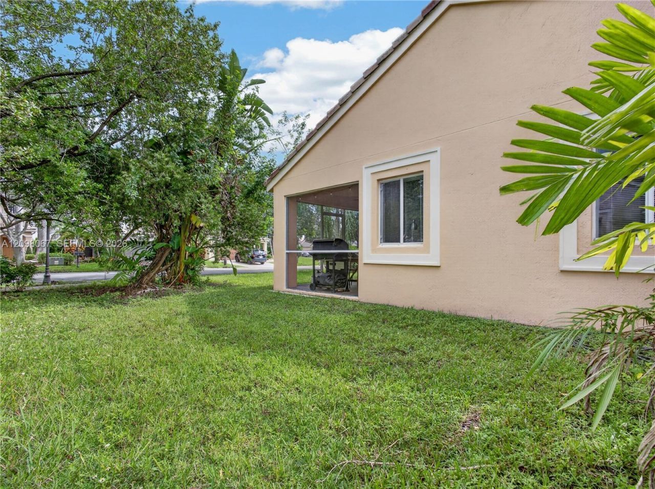 1509 Sunset Way, Weston, FL 33327 Photo