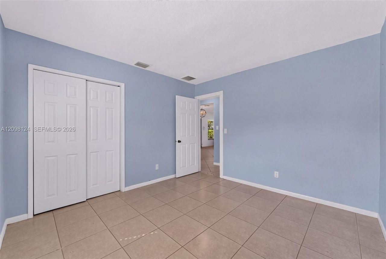 1301 NW 45th St, Fort Lauderdale, FL 33309 Photo