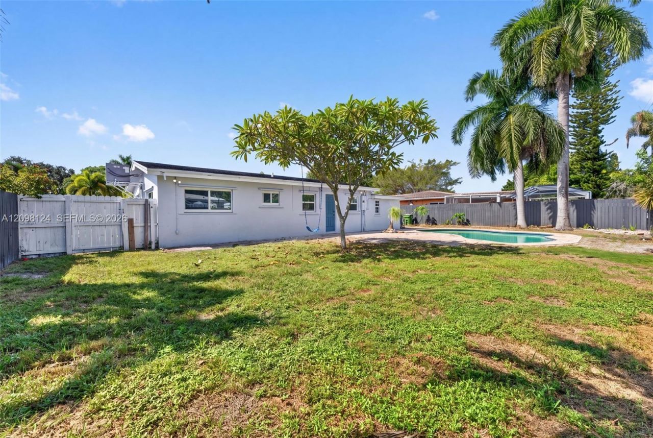1301 NW 45th St, Fort Lauderdale, FL 33309 Photo