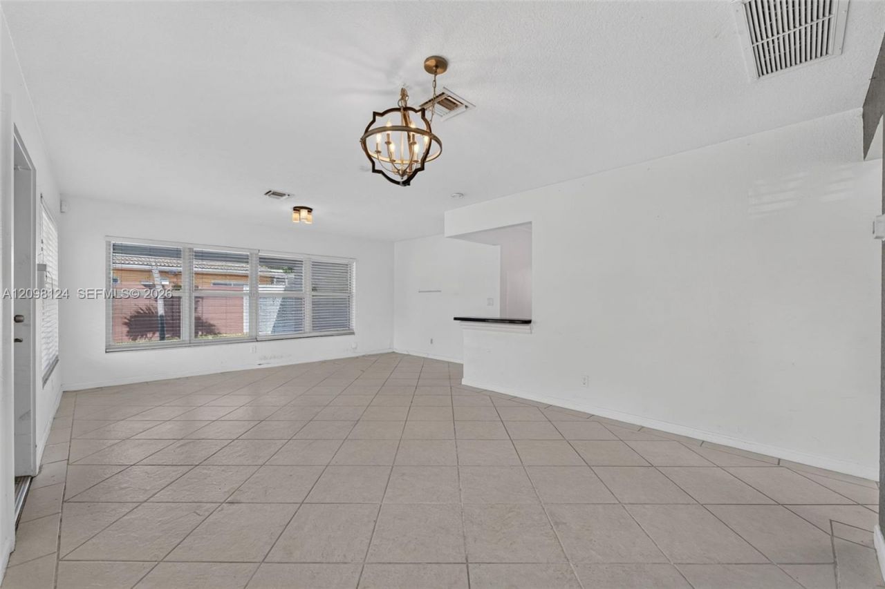 1301 NW 45th St, Fort Lauderdale, FL 33309 Photo