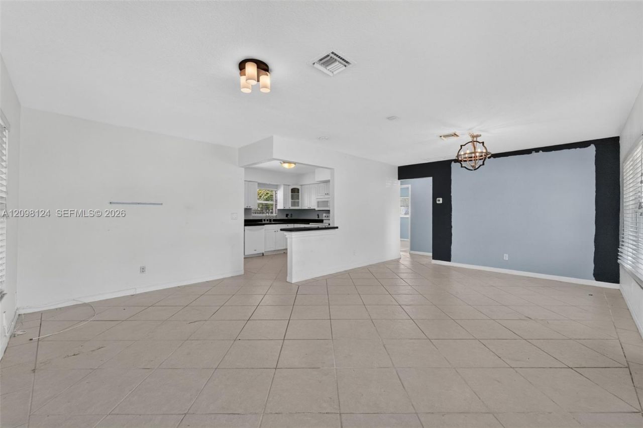 1301 NW 45th St, Fort Lauderdale, FL 33309 Photo