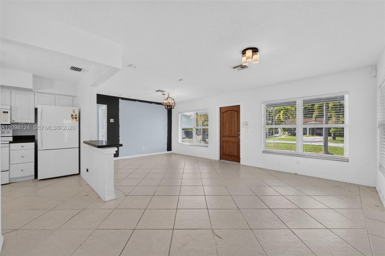 1301 NW 45th St, Fort Lauderdale, FL 33309 Photo