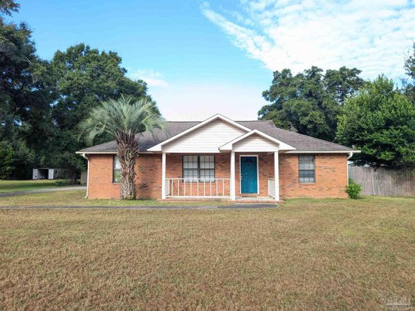 4615 Anna Simpson Rd, Milton, FL 32583