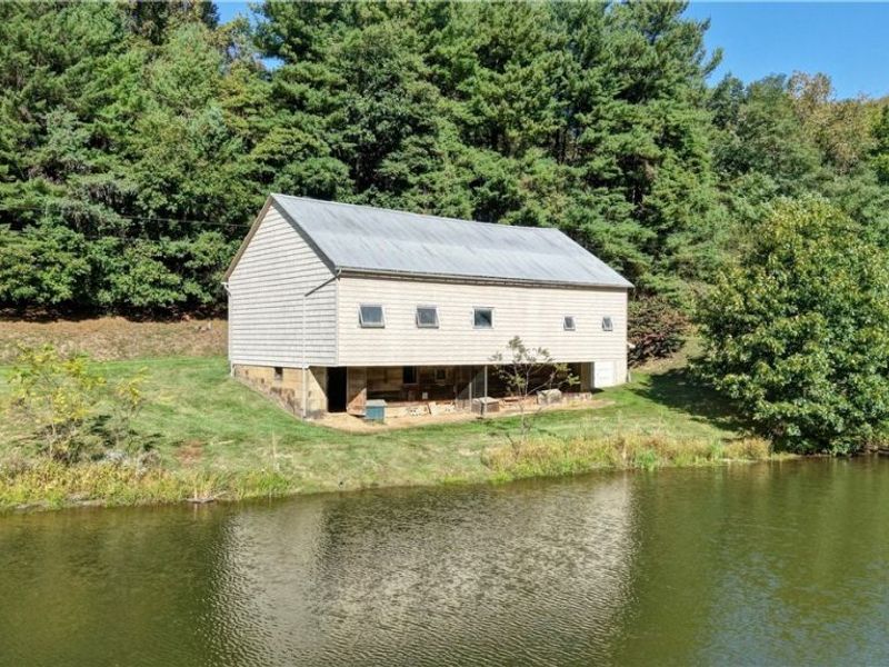 8097 Ore Hill Road SW, Stone Creek, OH 43840 Photo 3