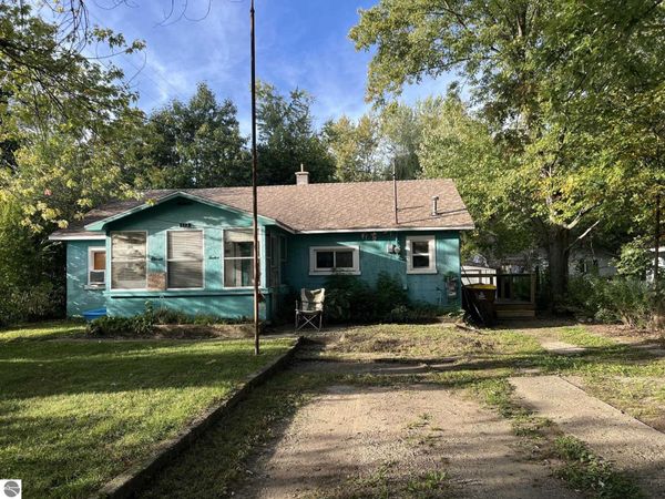 1112 Harold Street, Mt Pleasant, MI 48858