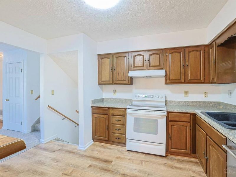 5466 Cedar Breaks Court, Fairfield, OH 45014 Photo 12
