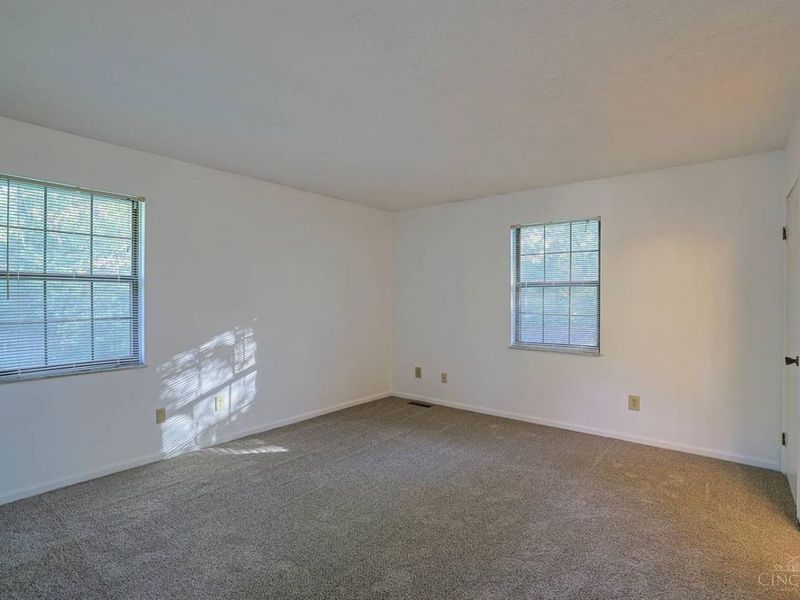 5466 Cedar Breaks Court, Fairfield, OH 45014 Photo 14