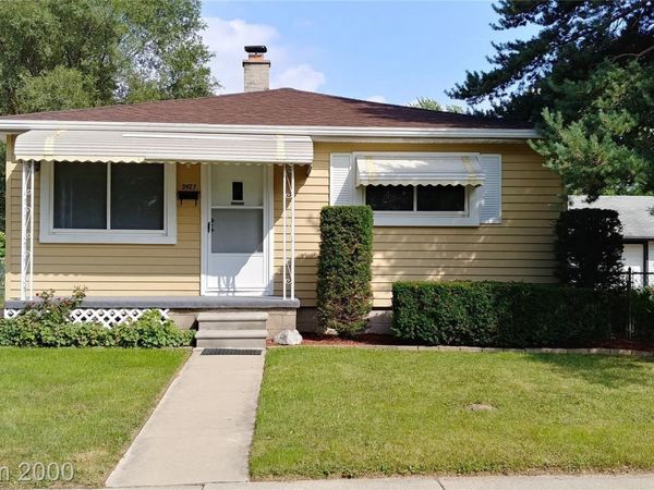 3927 DETROIT Street , Dearborn Heights, Mi 48125