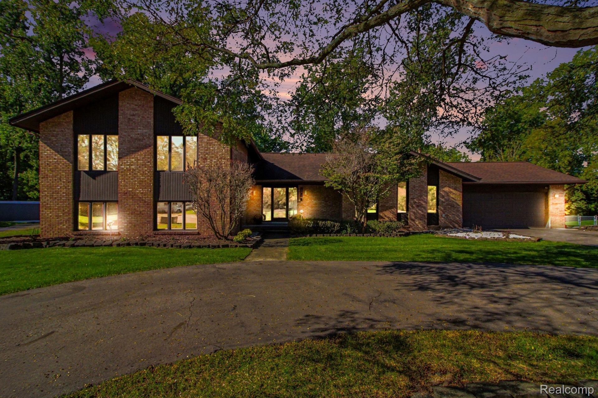 23433 Riverview Drive, Southfield, Mi 48034 Main Photo