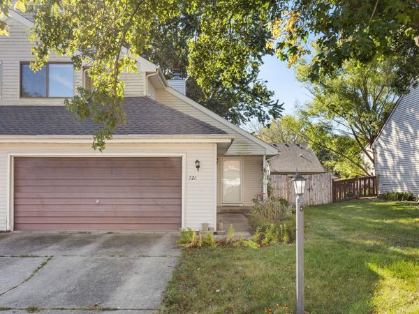 726 Higgins Road, Champaign, IL 61822