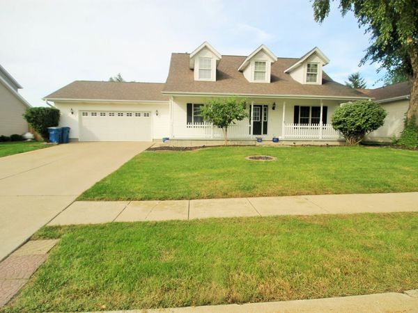 905 25th Avenue Court , Silvis, IL 61282