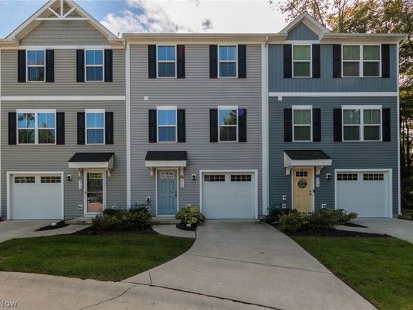 212 Raintree Lane , Painesville Twp, OH 44077