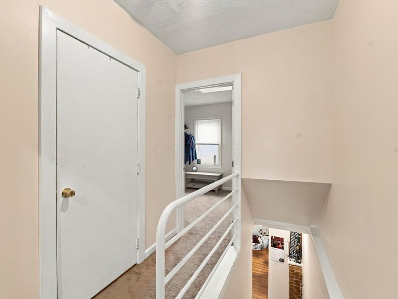 1102 Mt Pleasant Avenue, Columbus, OH 43201 Photo 24