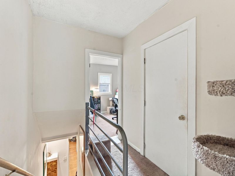 1102 Mt Pleasant Avenue, Columbus, OH 43201 Photo 7