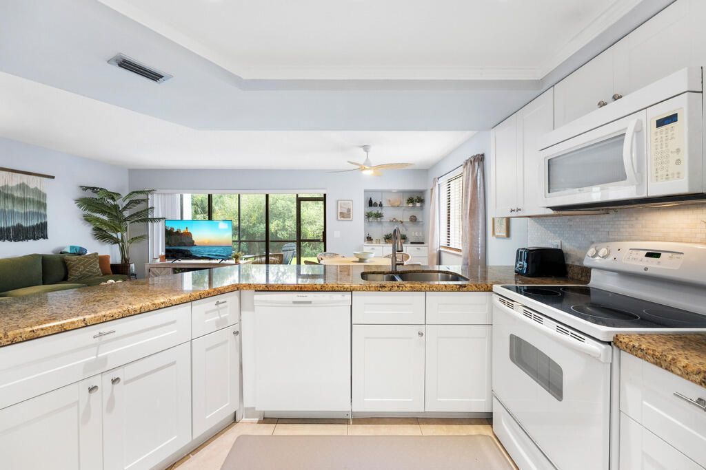 1605 S Us Highway 1, Unit F106, Jupiter, FL 33477 Photo