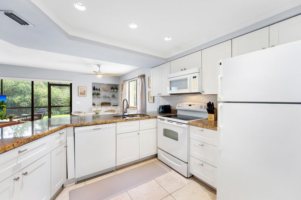 1605 S Us Highway 1, Unit F106, Jupiter, FL 33477 Photo