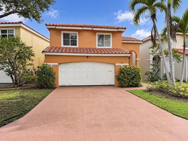 1430 N Trafalgar Circle, Hollywood, FL 33020