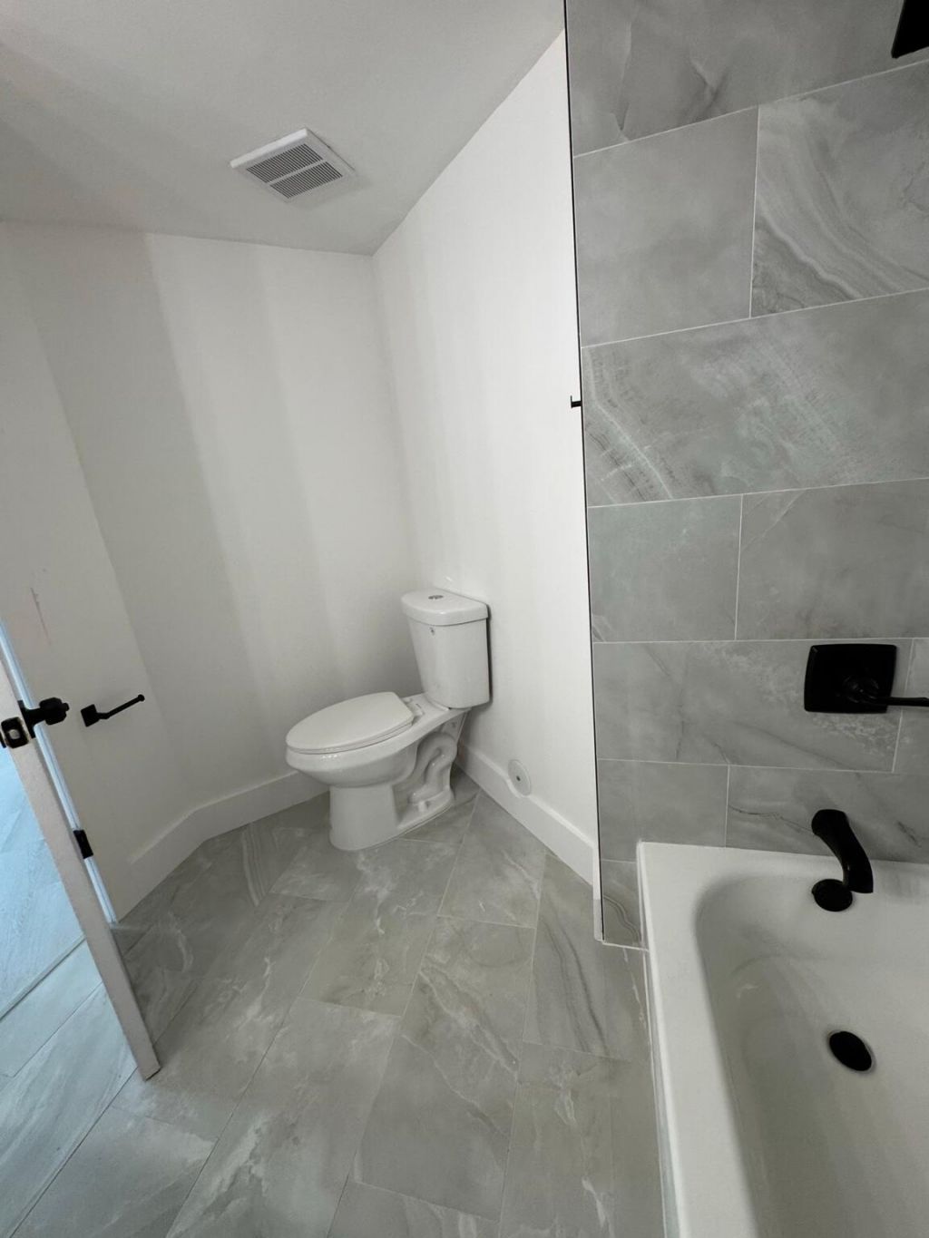 10229 NW 9th Street Circle, Unit 103, Miami, FL 33172 Photo