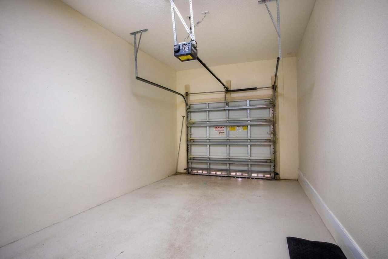6072 NW 116th Drive, Coral Springs, FL 33076 Photo
