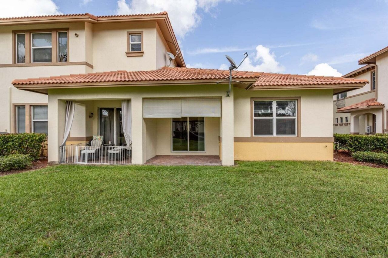 6072 NW 116th Drive, Coral Springs, FL 33076 Photo