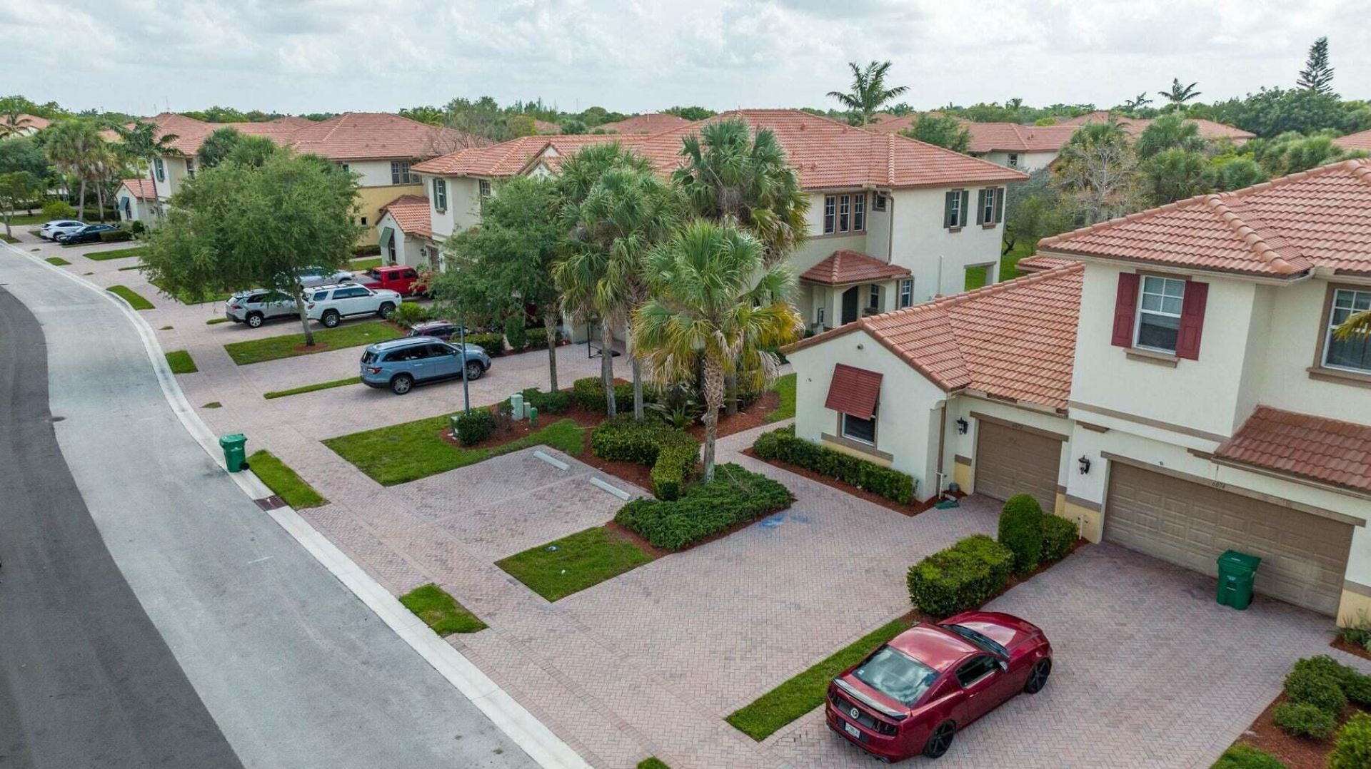 6072 NW 116th Drive, Coral Springs, FL 33076 Photo