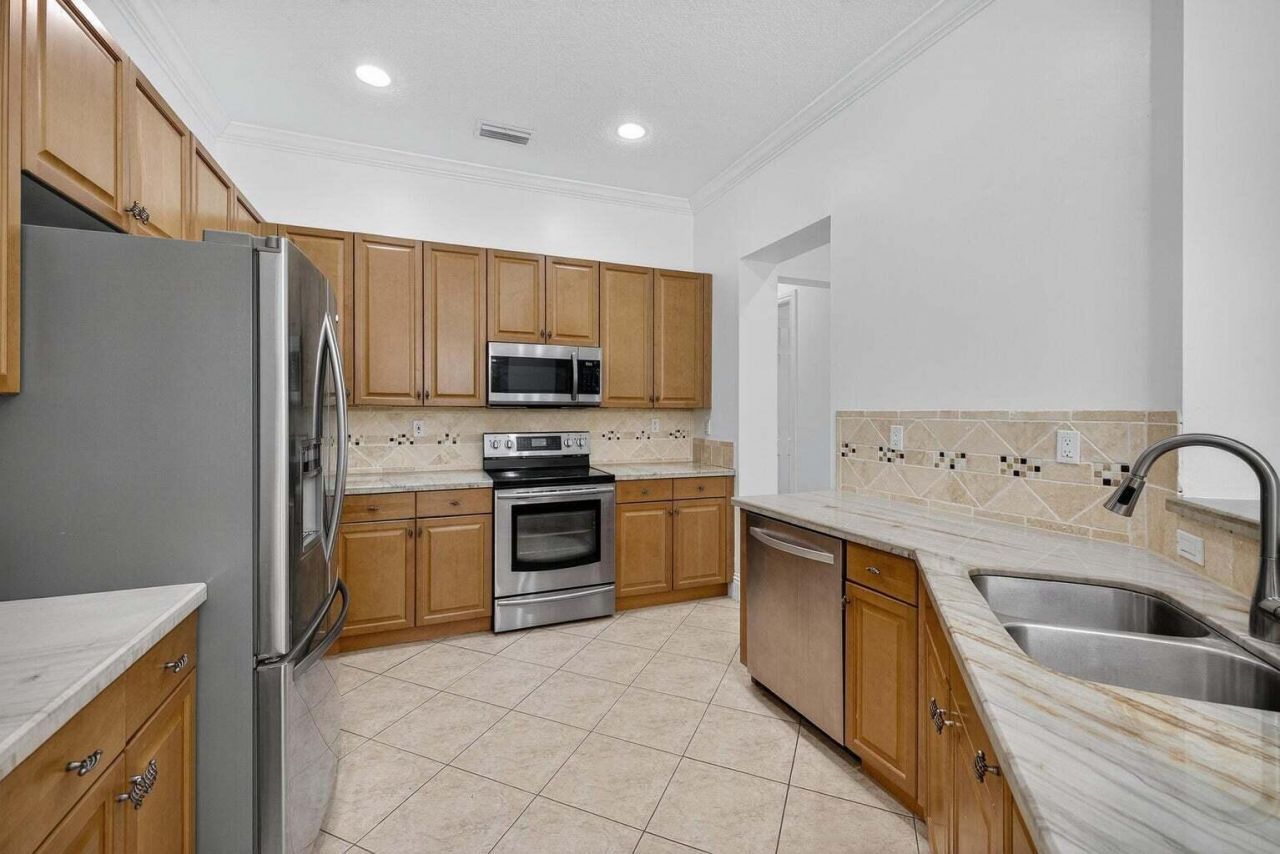 6072 NW 116th Drive, Coral Springs, FL 33076 Photo