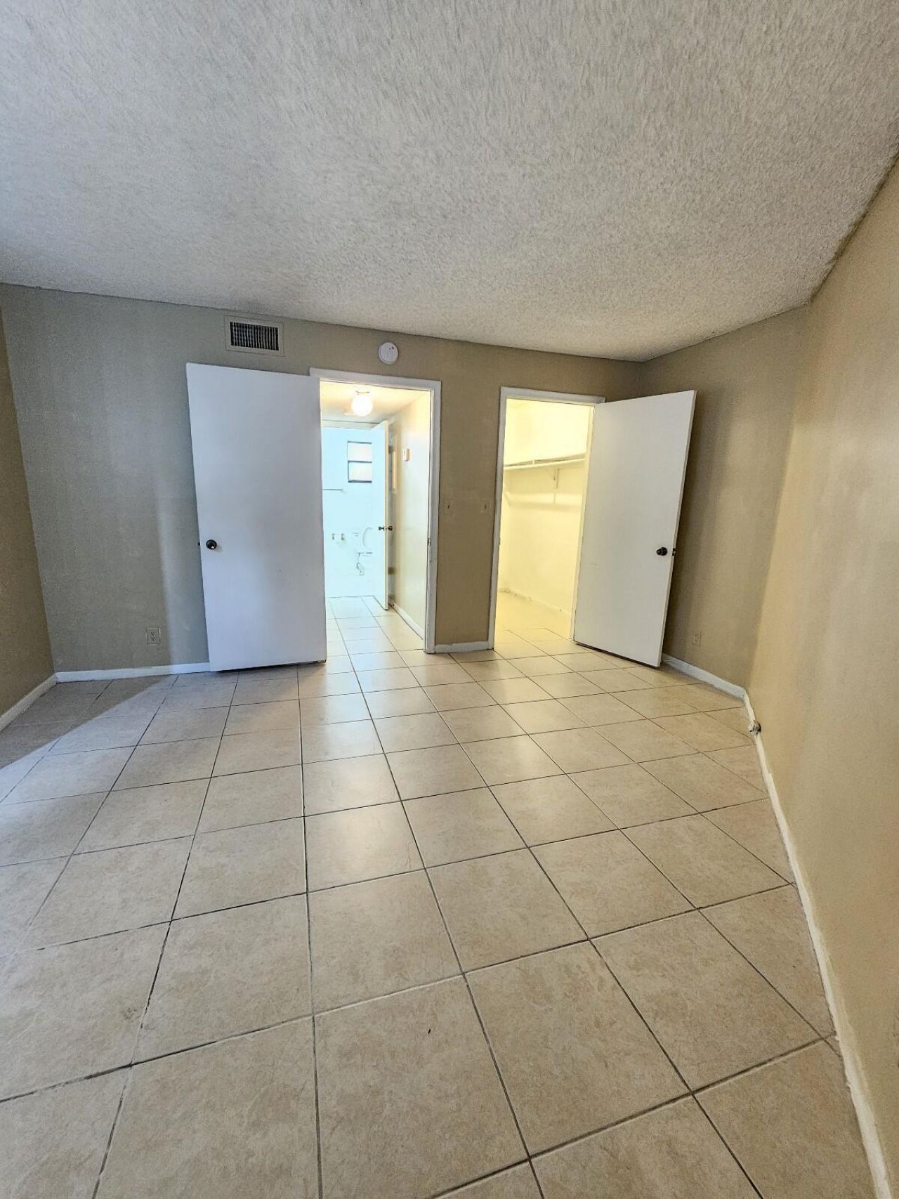 2000 N Congress Avenue, Unit 104, West Palm Beach, FL 33401 Photo