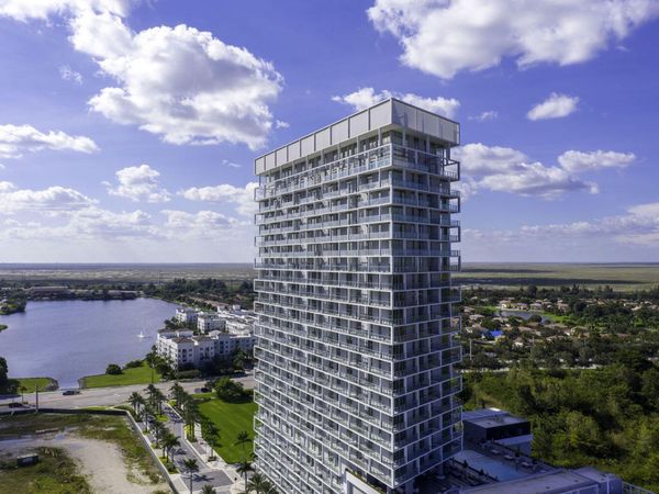 2000 METROPICA Way, Unit 2107, Sunrise, FL 33323