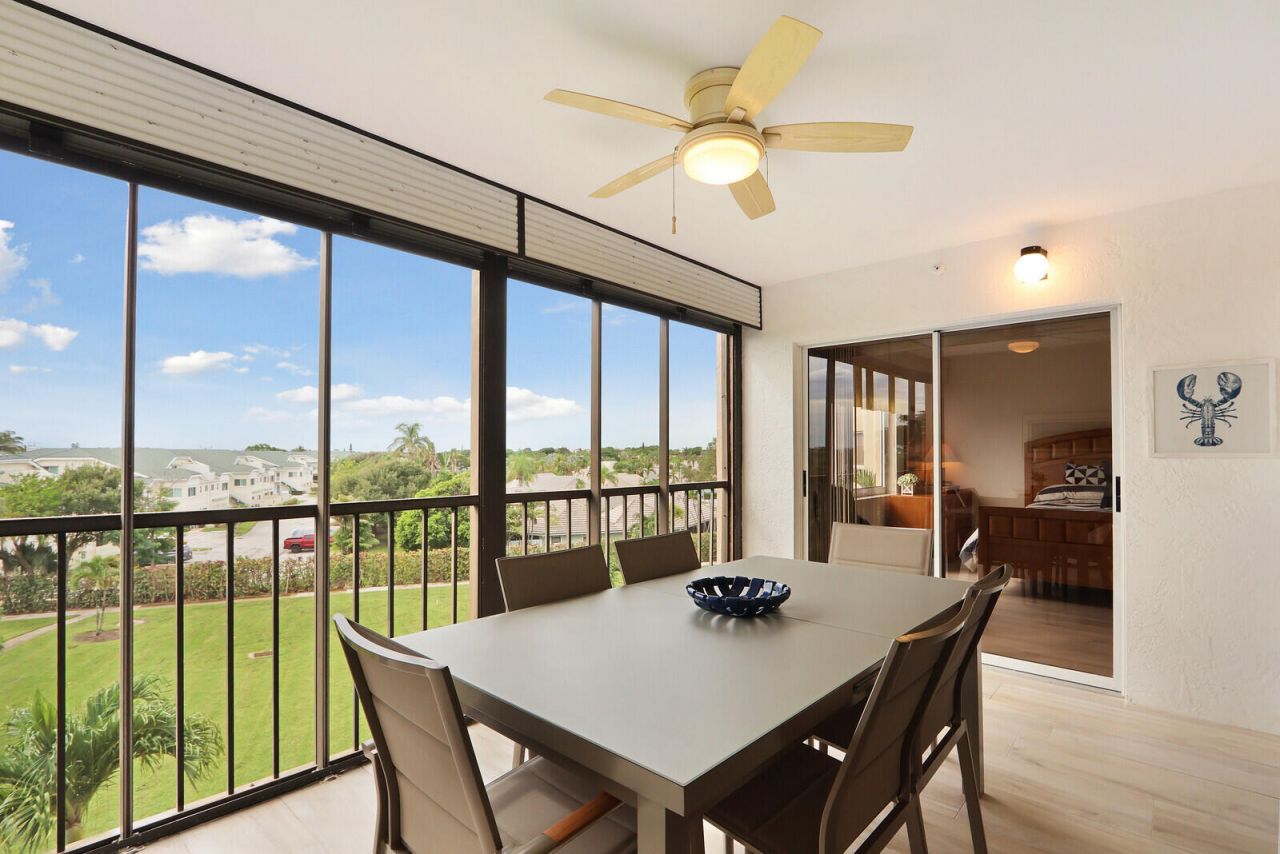 275 Palm Avenue, Unit A404, Jupiter, FL 33477 Photo
