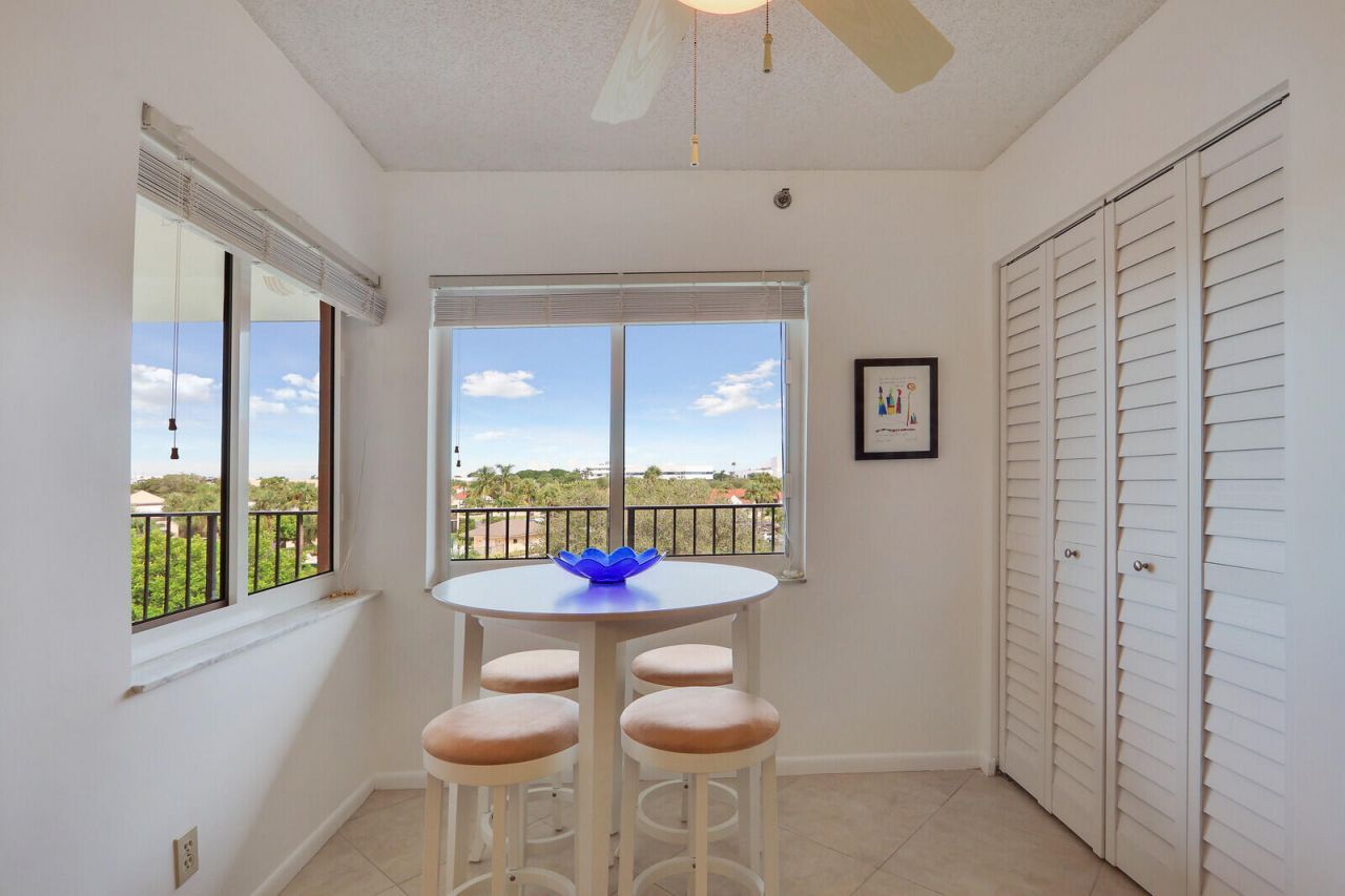 275 Palm Avenue, Unit A404, Jupiter, FL 33477 Photo