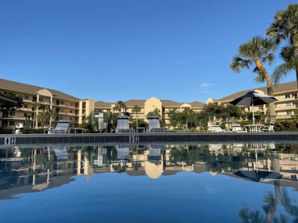 275 Palm Avenue, Unit A404, Jupiter, FL 33477 Photo