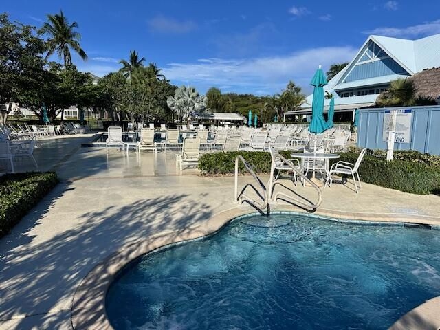 275 Palm Avenue, Unit A404, Jupiter, FL 33477 Photo