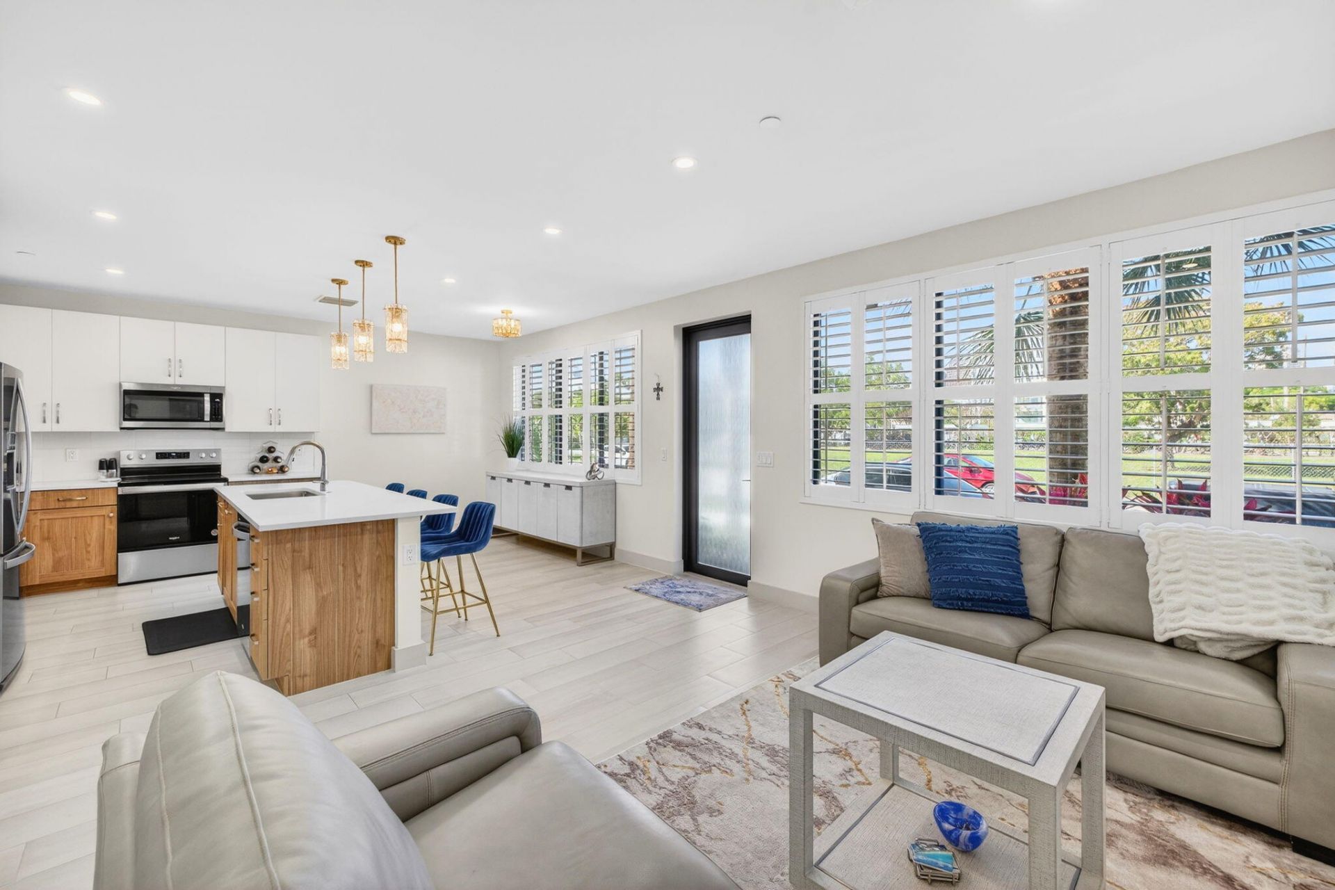 410 SE 12th Court, Fort Lauderdale, FL 33316 Photo