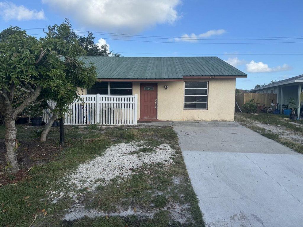 4578 SE Salvatori, Stuart, FL 34997 Photo