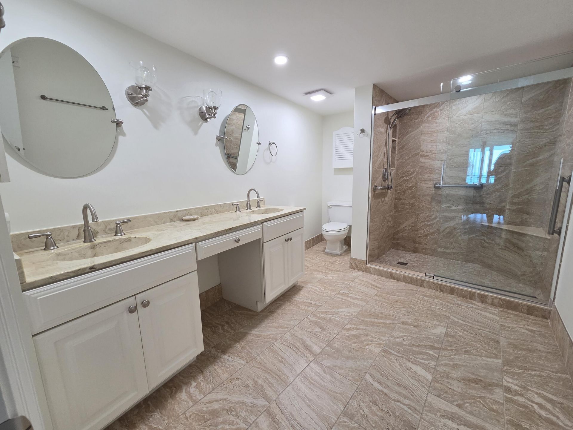 1357 NE Ocean Boulevard, Unit 304, Stuart, FL 34996 Photo