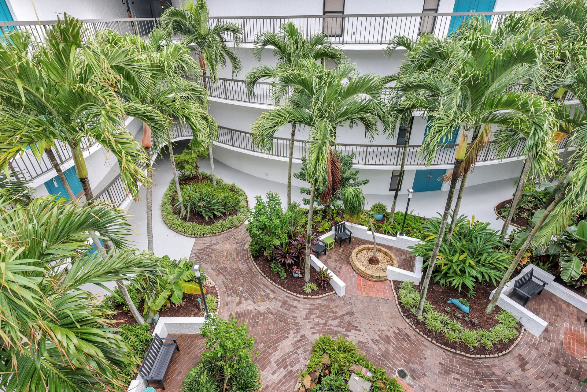 1357 NE Ocean Boulevard, Unit 304, Stuart, FL 34996 Photo