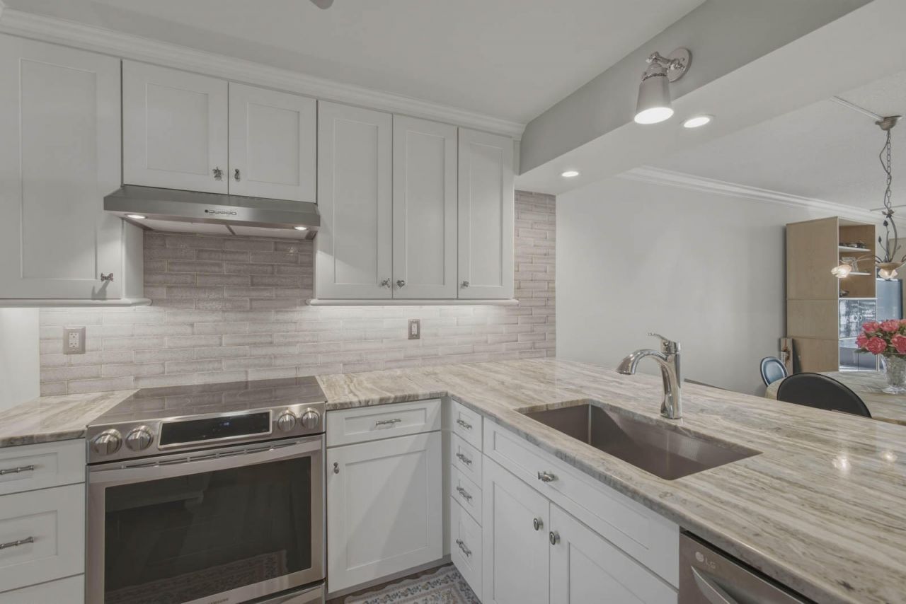 1950 SW Palm City Road, Unit 5-106, Stuart, FL 34994 Photo