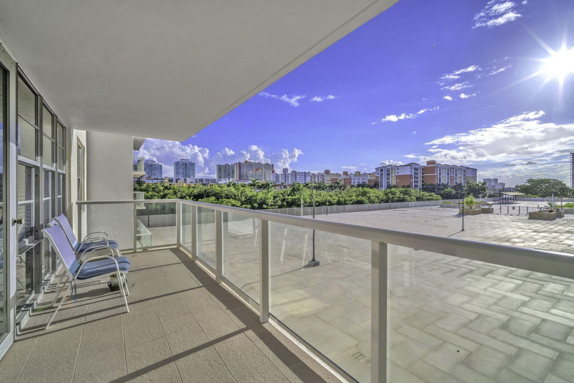 230 174th Street, Unit Apt 417, Sunny Isles Beach, FL 33160 Photo