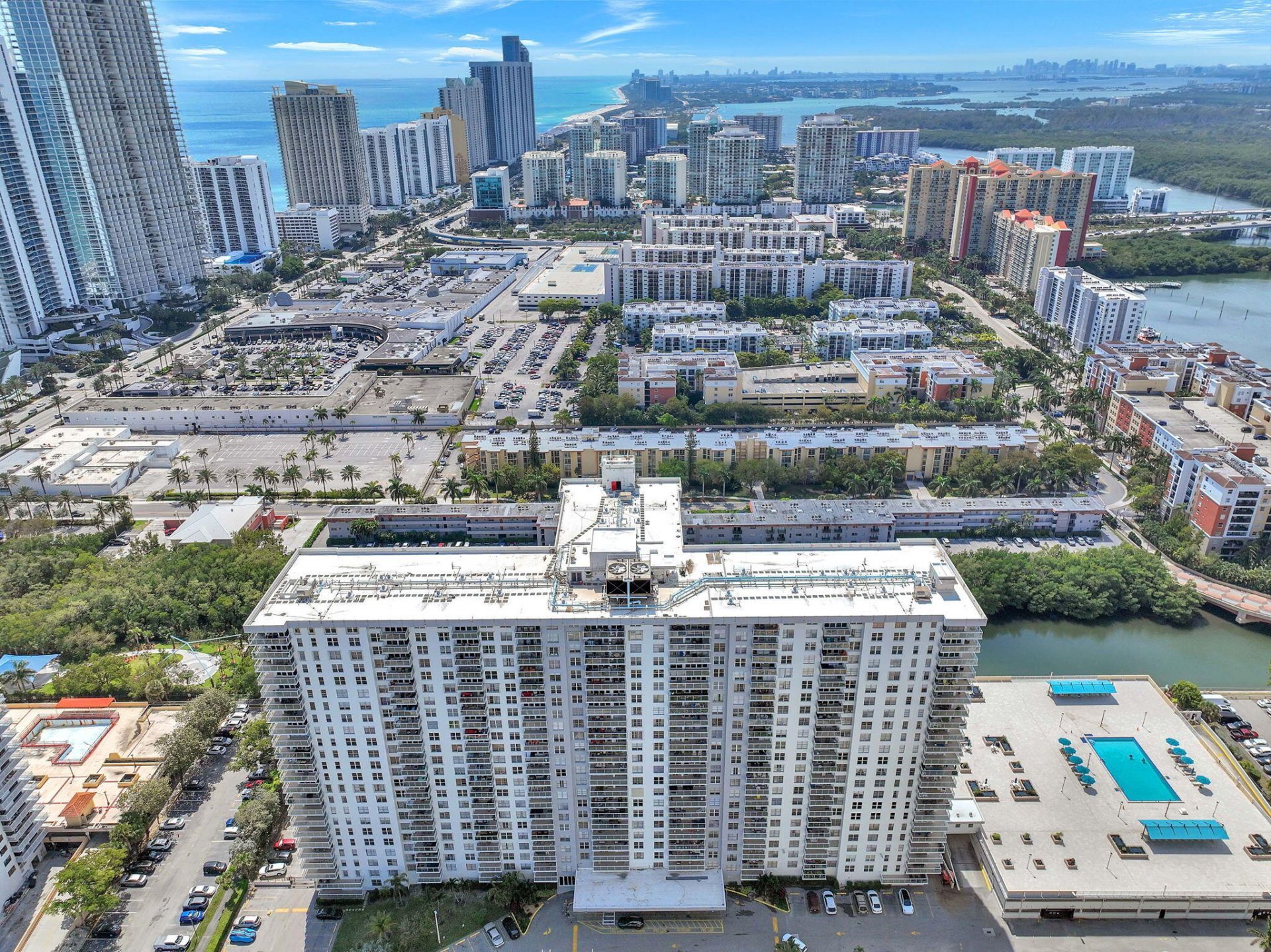 230 174th Street, Unit Apt 417, Sunny Isles Beach, FL 33160 Photo