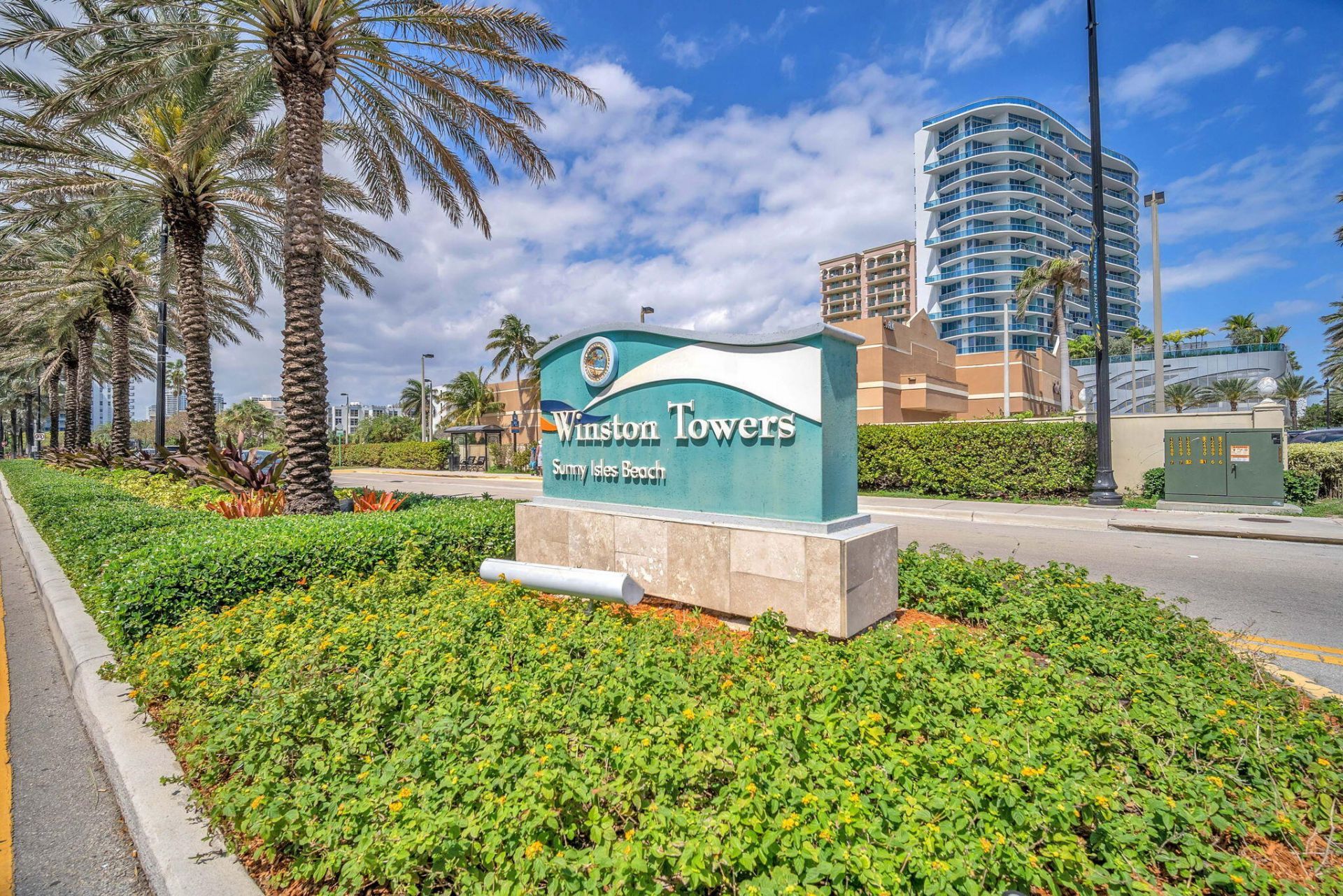 230 174th Street, Unit Apt 417, Sunny Isles Beach, FL 33160 Photo