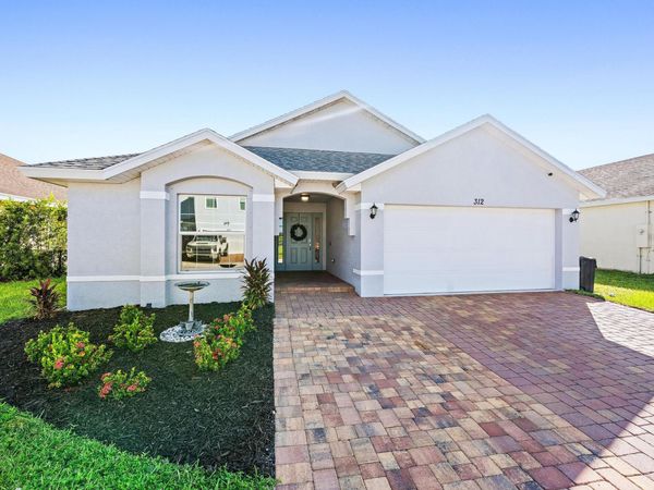 312 PALM BREEZES Drive, Fort Pierce, FL 34945