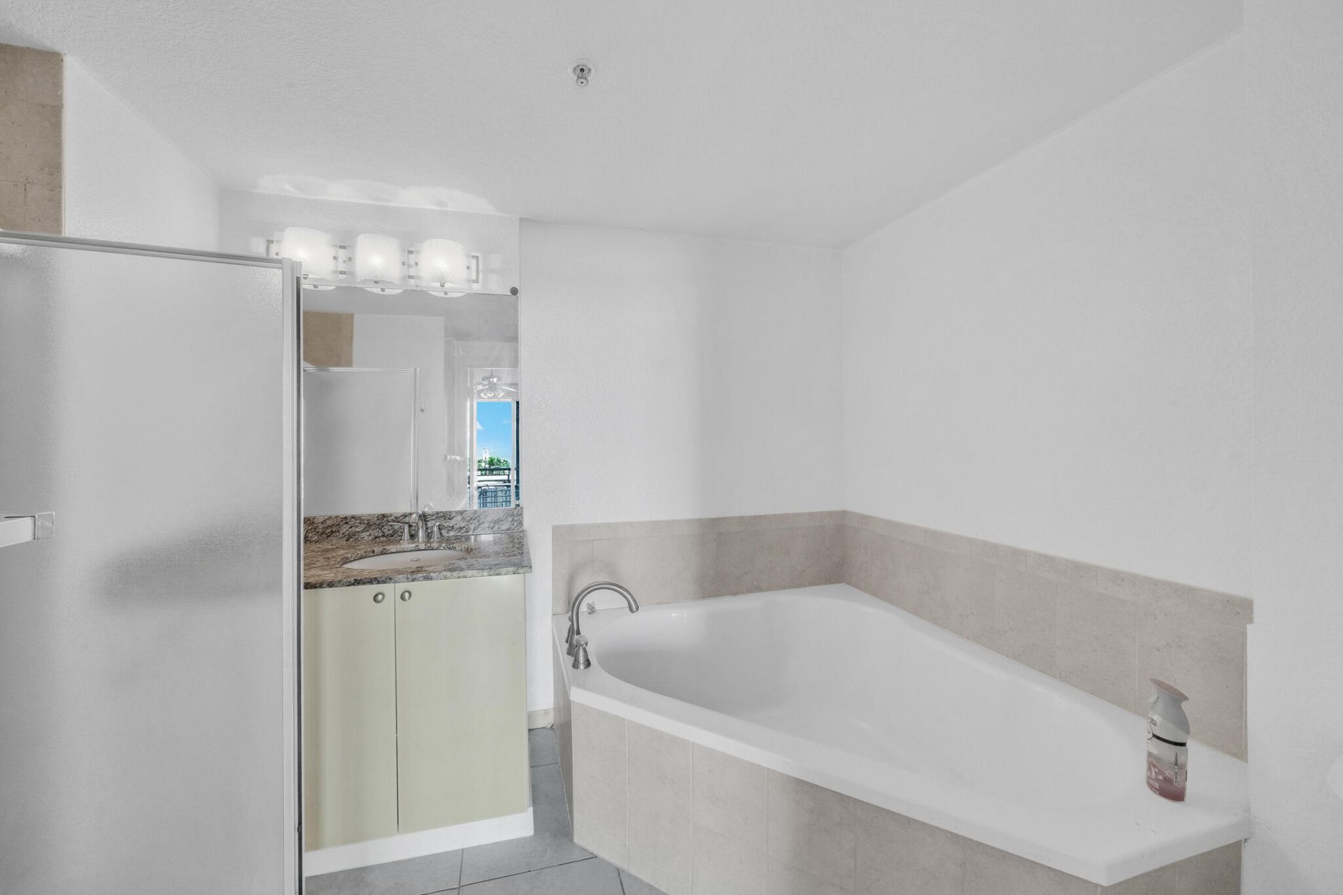 1830 Radius Drive, Unit 307, Hollywood, FL 33020 Photo