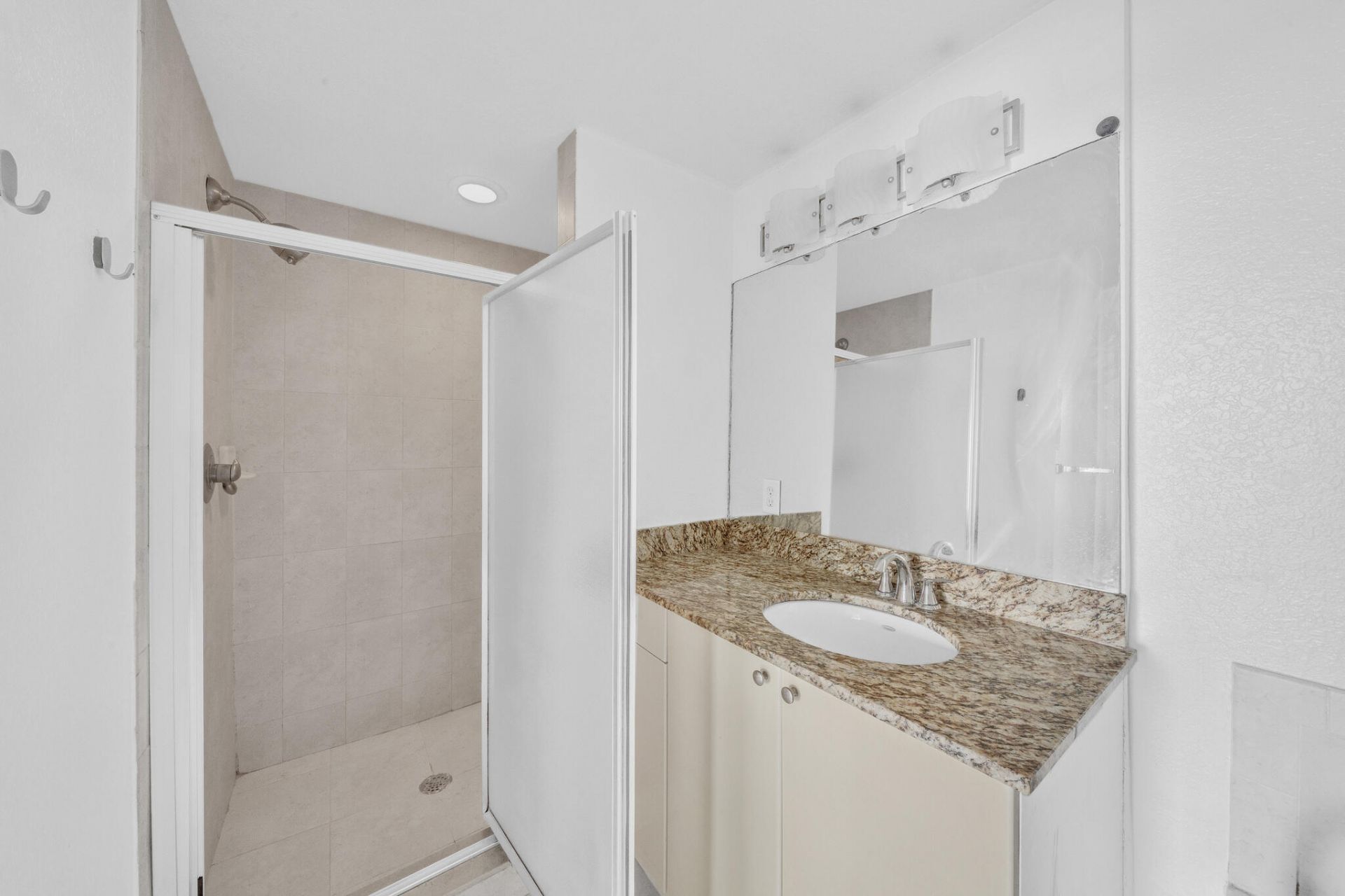 1830 Radius Drive, Unit 307, Hollywood, FL 33020 Photo