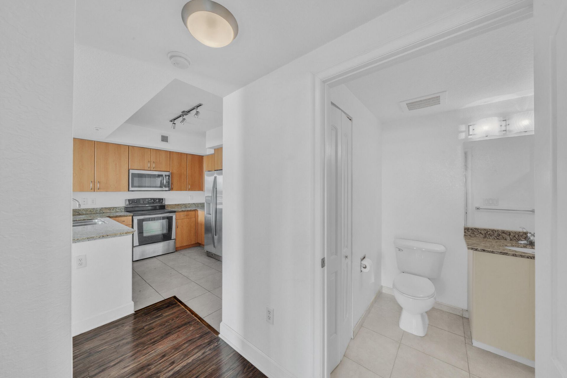 1830 Radius Drive, Unit 307, Hollywood, FL 33020 Photo