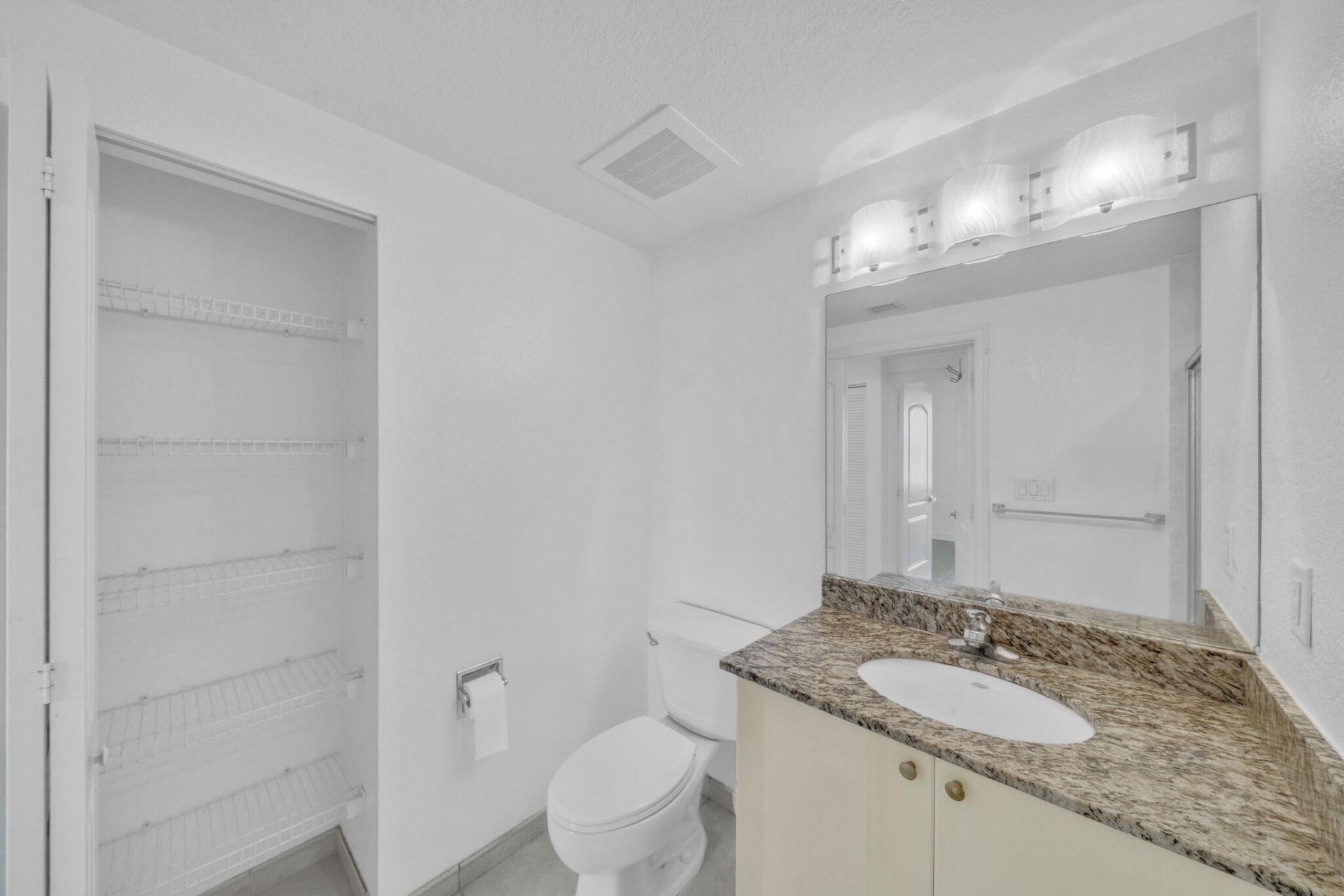 1830 Radius Drive, Unit 307, Hollywood, FL 33020 Photo